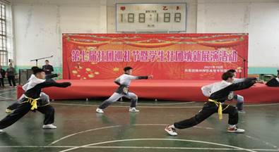 说明: E:\团委2021下\社团巡礼节\巡礼节照片\7C1A9798.JPG